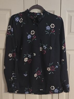 Ann Taylor Floral Button-Up Blouse